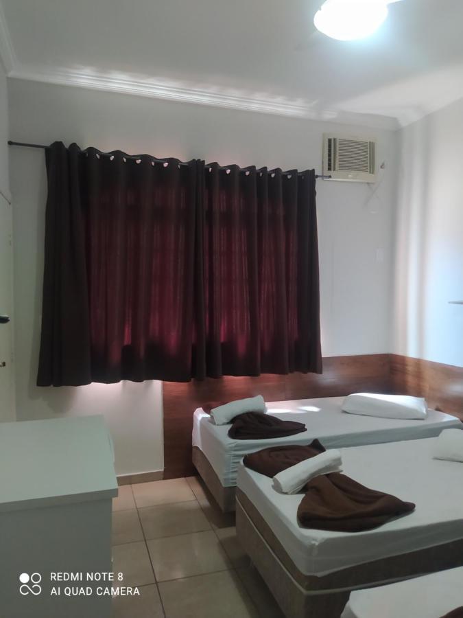 Pousada Quarto Familiar Com Ar,Frigobar,Wi Fi, Garagem Aparecida  Exteriér fotografie